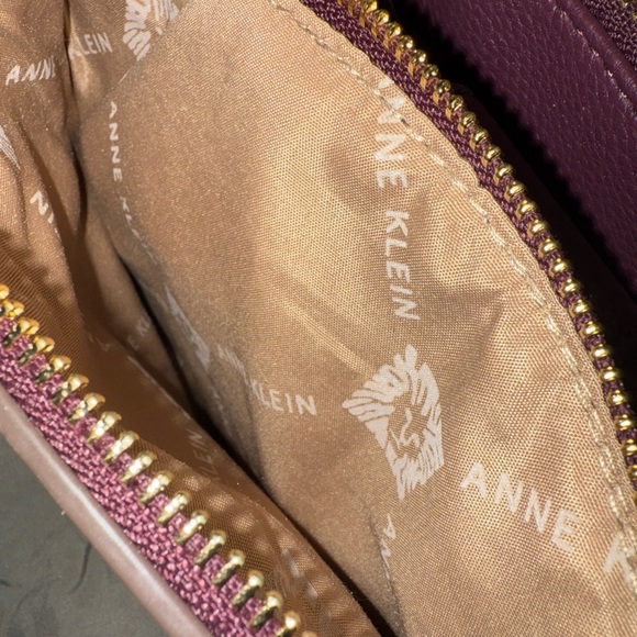 Anne Klein Structured Burgundy Crossbody Bag with Gold Hardware - Picture 8 of 8